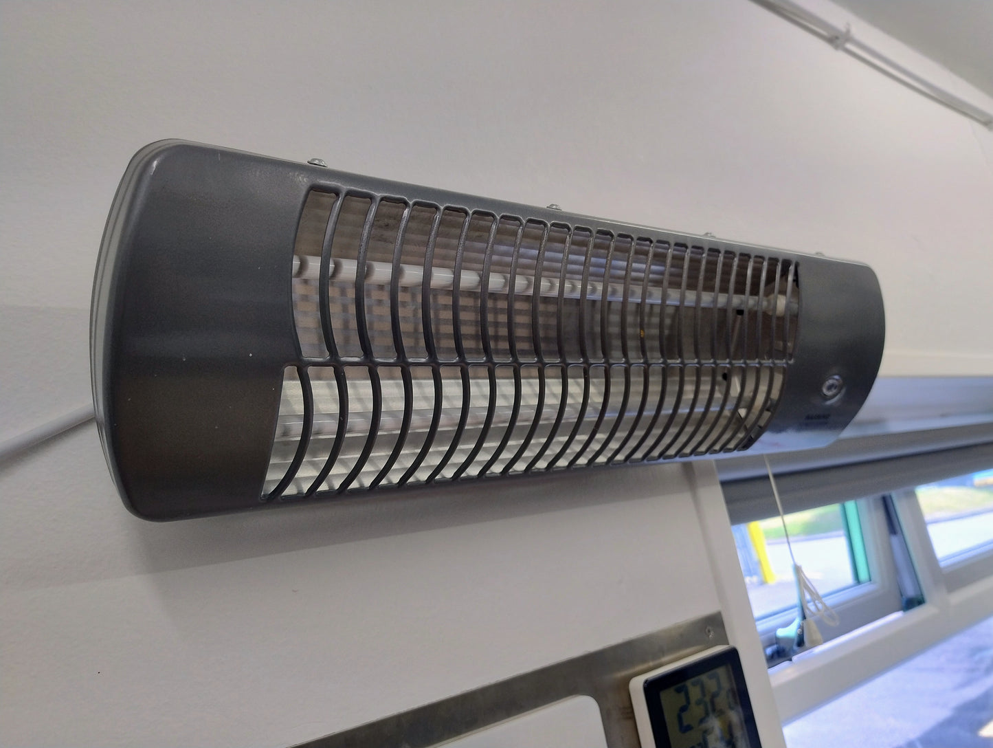 Quartz Wall-Mounted Heater 1200W