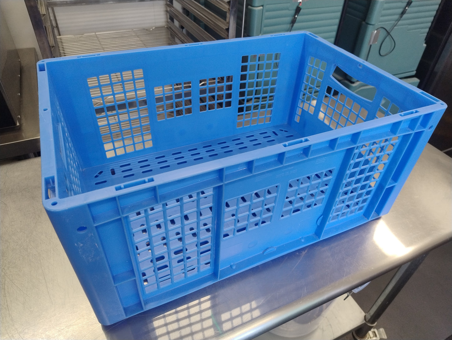 Euro Container Blue Perforated 600x400x270